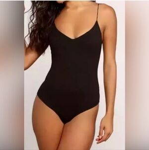 Gaze Chic Black V-Neck Bodysuit Size XS
